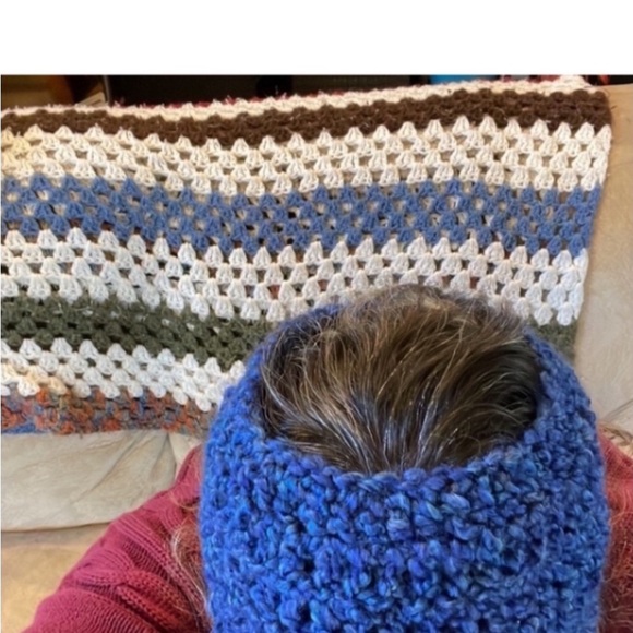 Hand Crafted Hat Headband Blue Crochet Pony Tail Beanie Chunky Ear Warmer Wrap - Picture 5 of 8